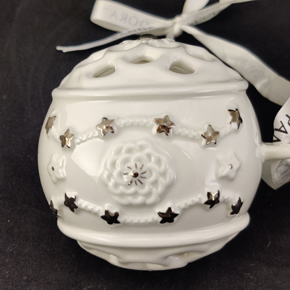 Pandora 2011 Ceramic Ornament - Picture 6 of 9